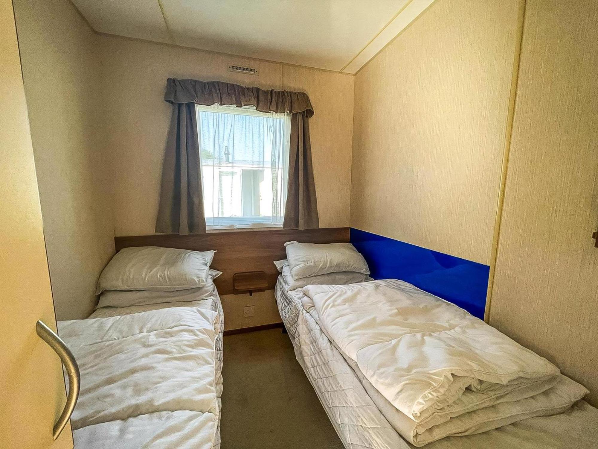8 Berth Caravan With Decking At Sunnydale In Lincolnshire Ref 35087S Louth  Buitenkant foto